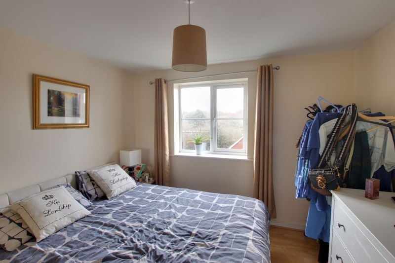 Flat Bessemer Close in Cardiff County