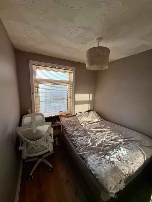 Room Melvaig Place in Glasgow