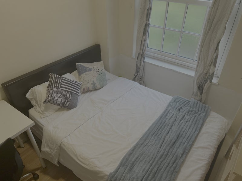 Room Tyers Street in Greater London