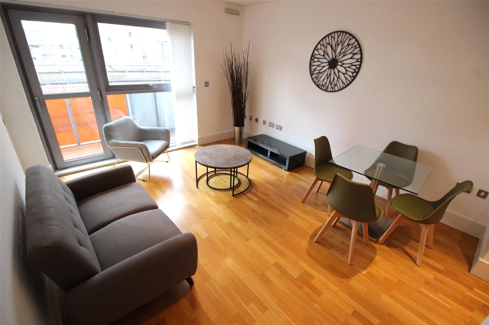 Flat Whitworth Street West in Manchester