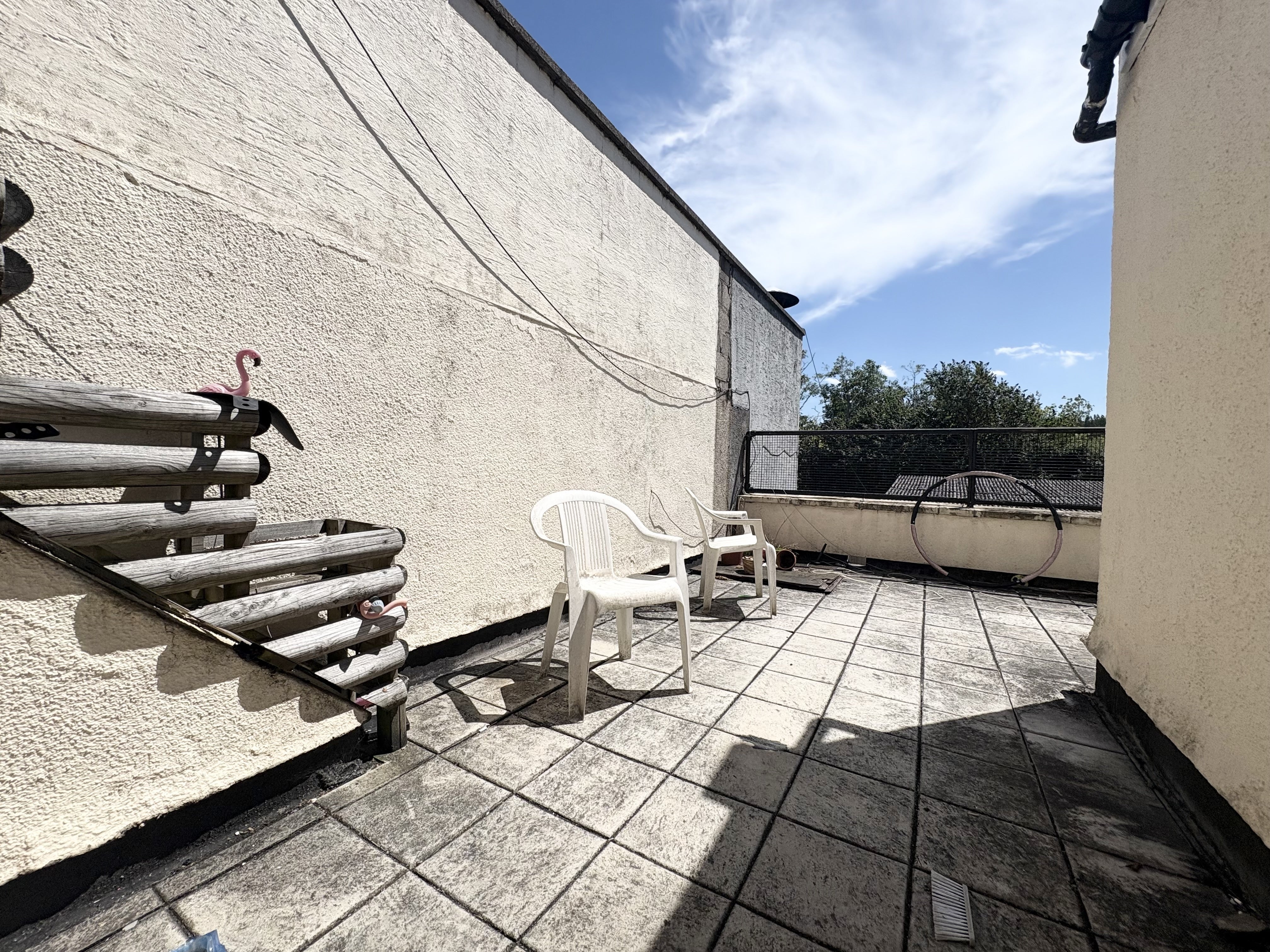 Flat Ashton Drive in Bristol