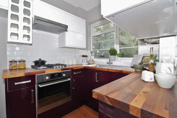 Flat Clive Road in Greater London