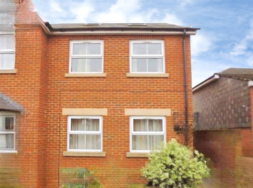 Flat Northam Road in Southampton