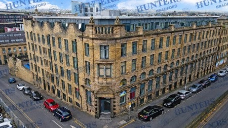 Flat Grattan Road in Bradford