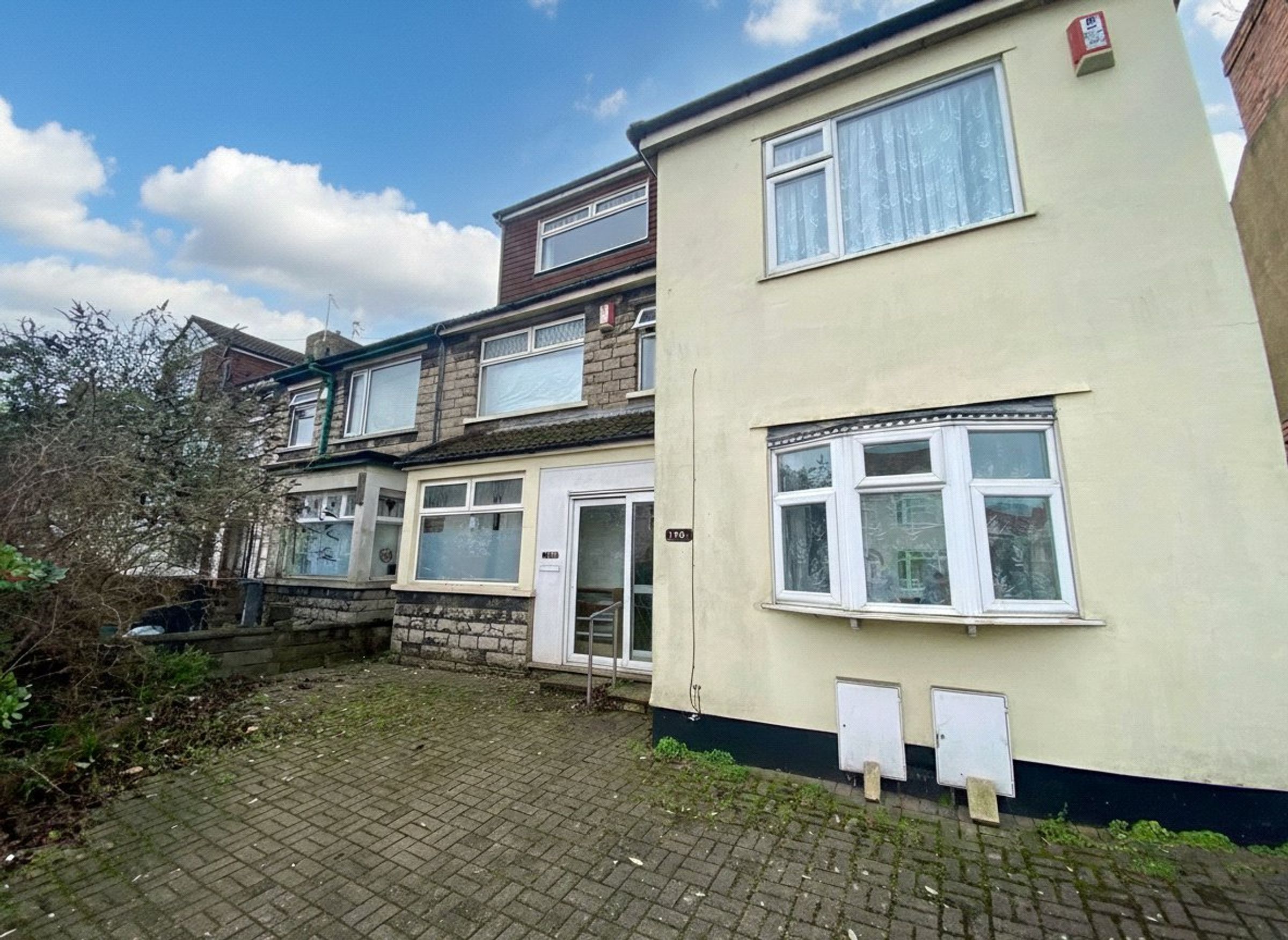 Flat Lodge Causeway in Bristol