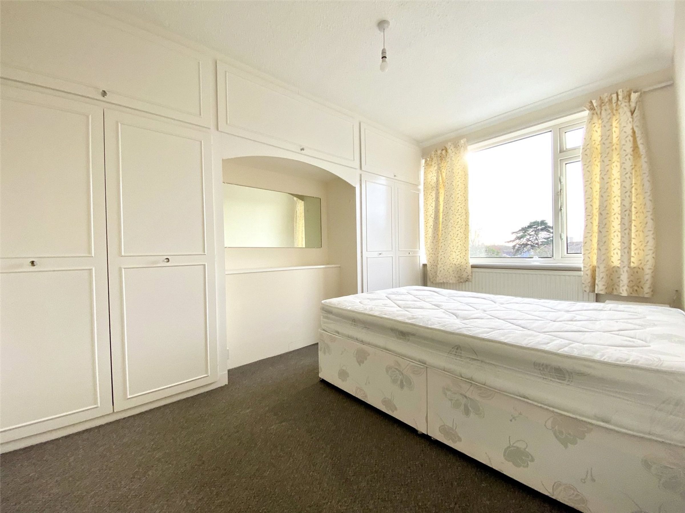 Flat Lodge Causeway in Bristol
