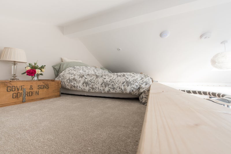 Flat Southmead Road in Bristol