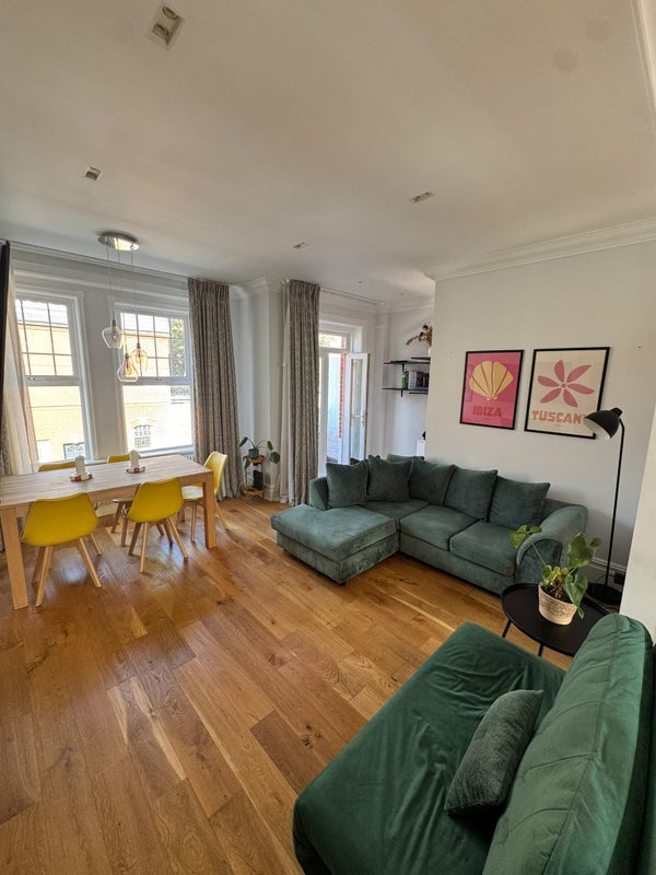Flat Vereker Road in Greater London
