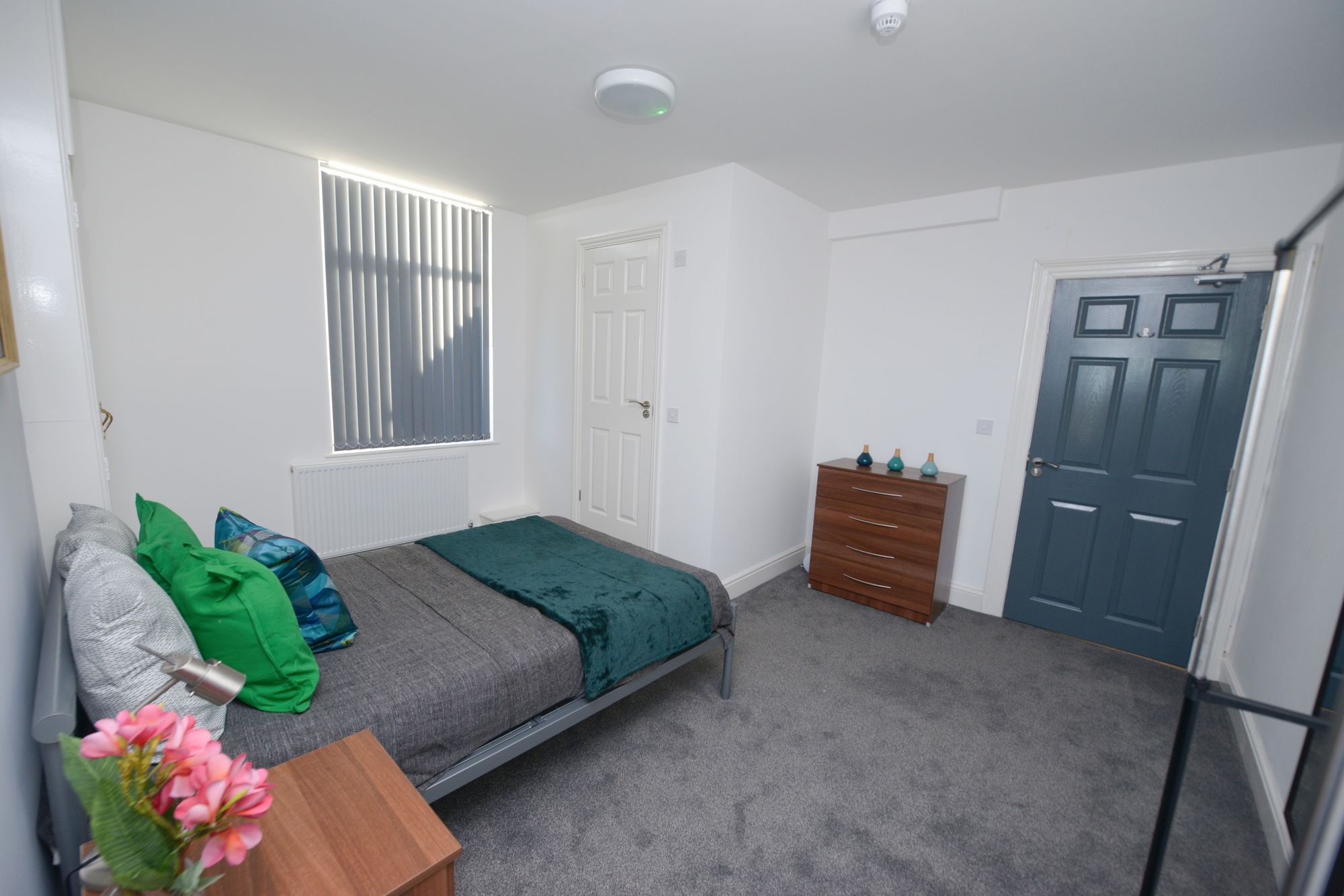 Flat Newbold Road in Chesterfield