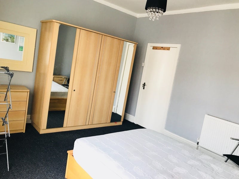 Room Well Brow Road in Liverpool