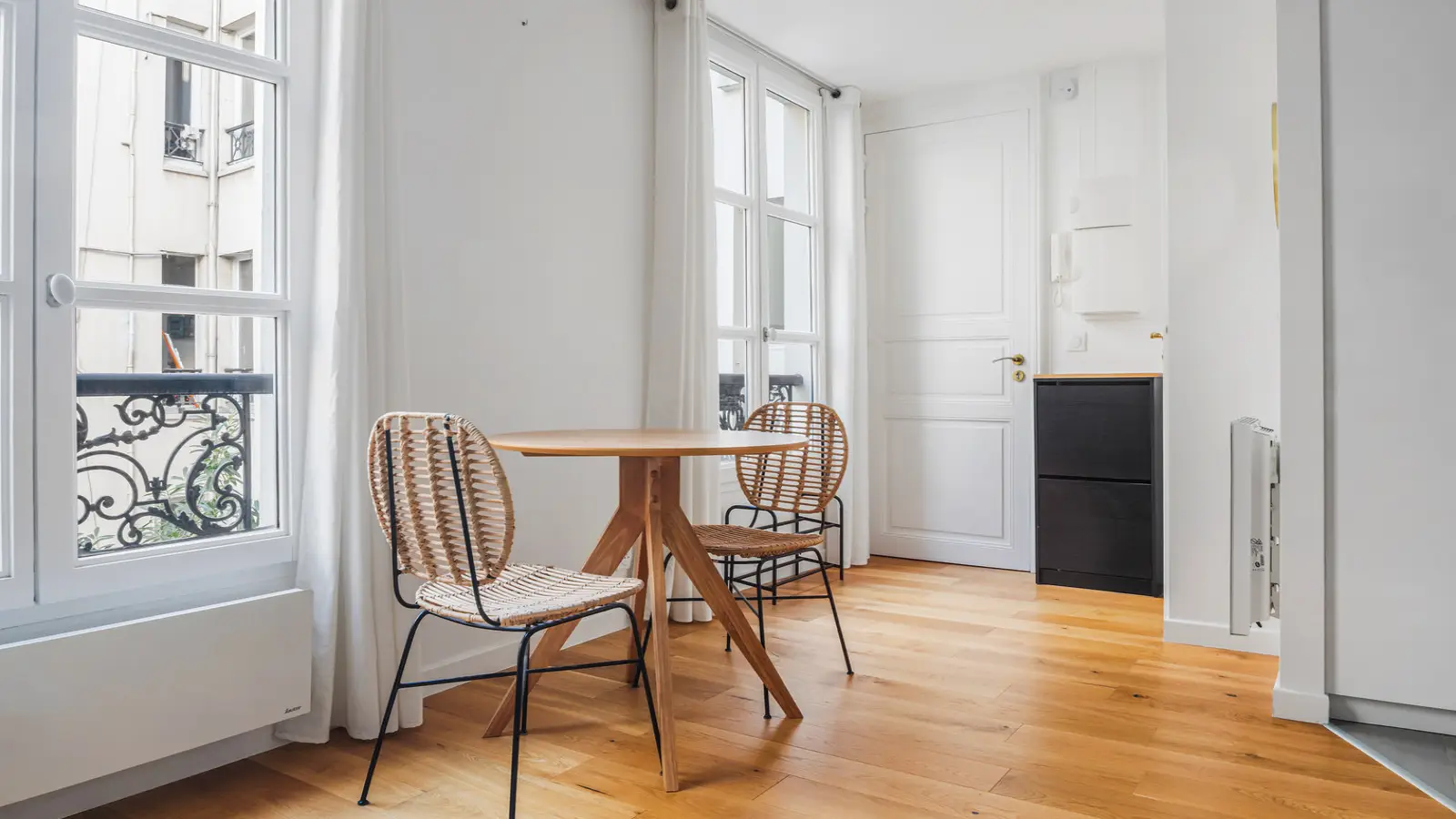 Flat Rue La Bruyère in Paris