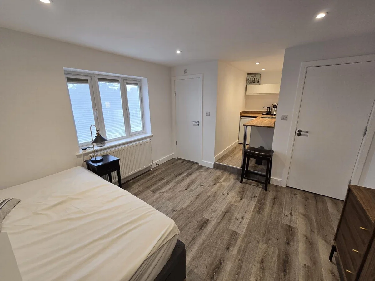 Flat Saint David's Place in Greater London