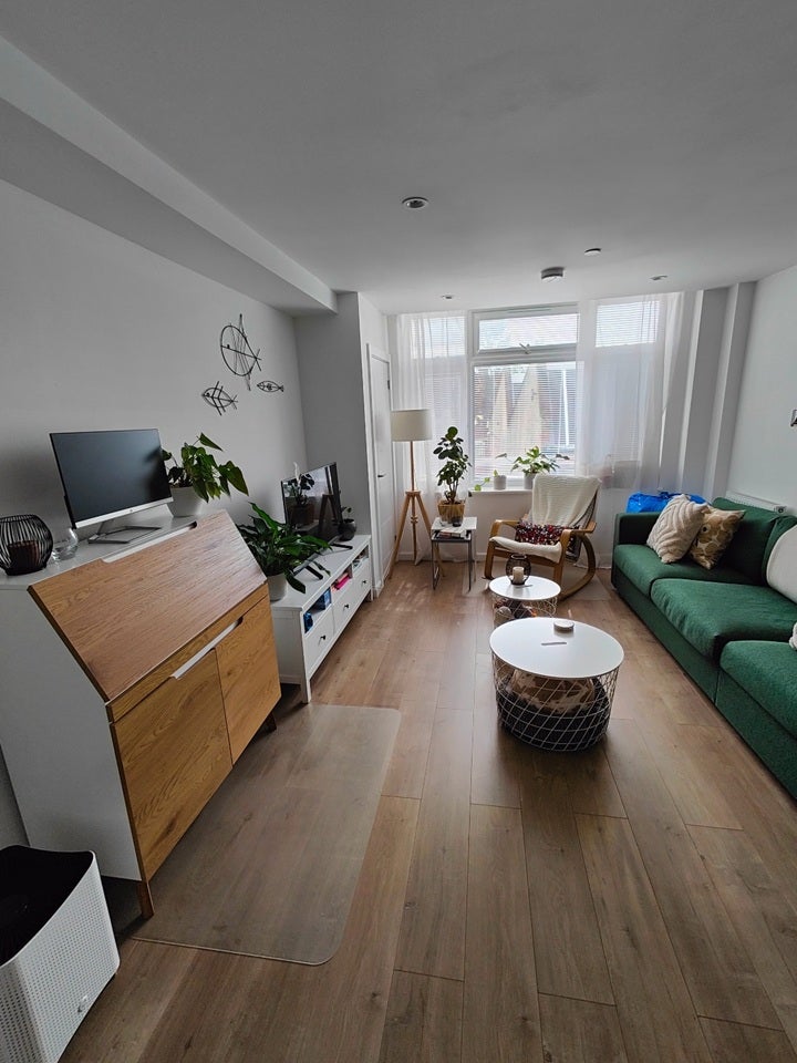 Flat Kingston Road in Greater London