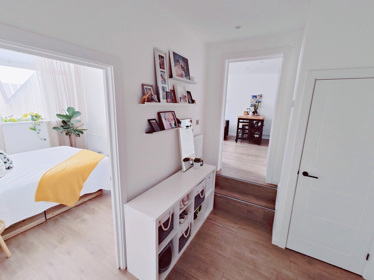 Flat Kingston Road in Greater London