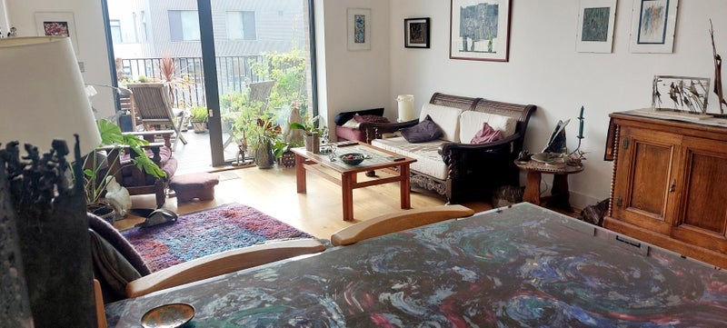 Room Ropery Street in Greater London