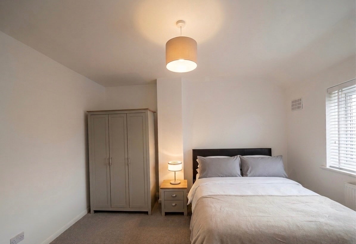 Room Chiltern Close in Greater London