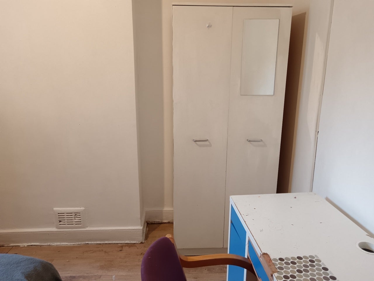 Room Green Street in Greater London