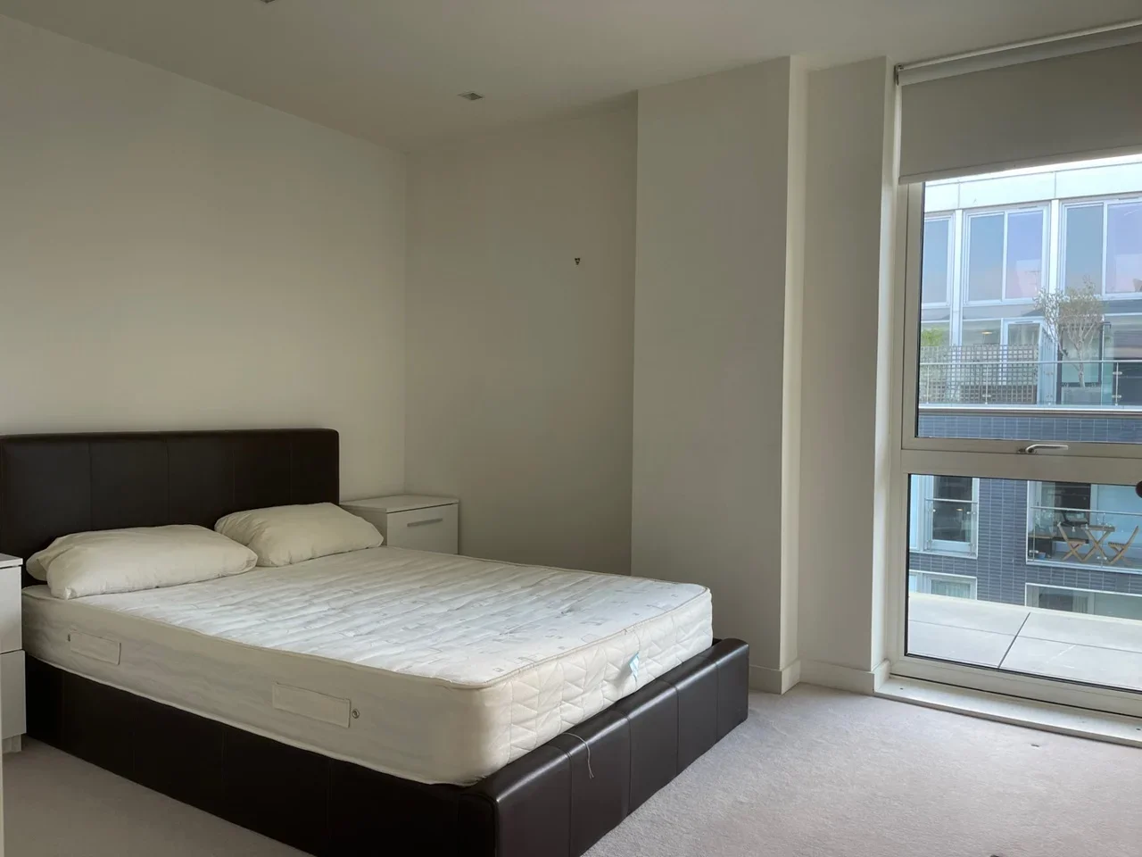 Flat Wenlock Road in Greater London