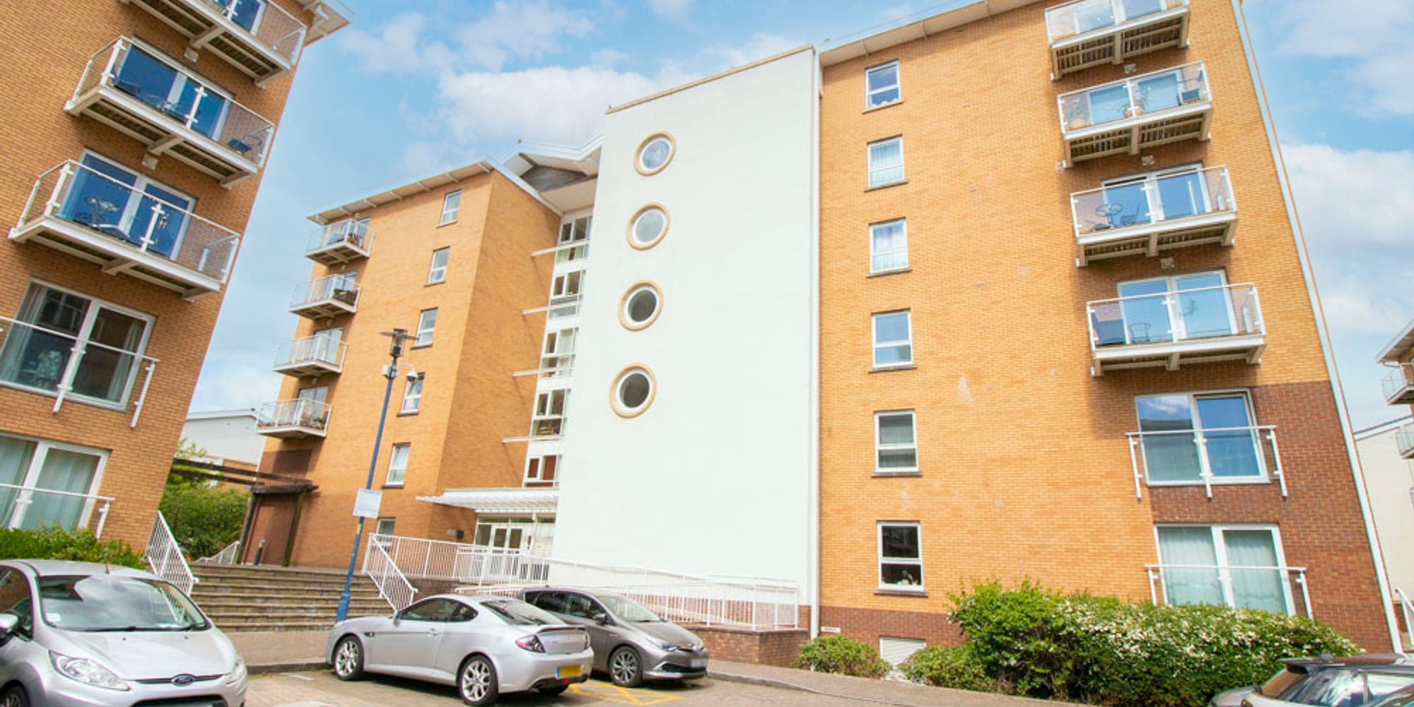 House Overstone Court in Cardiff