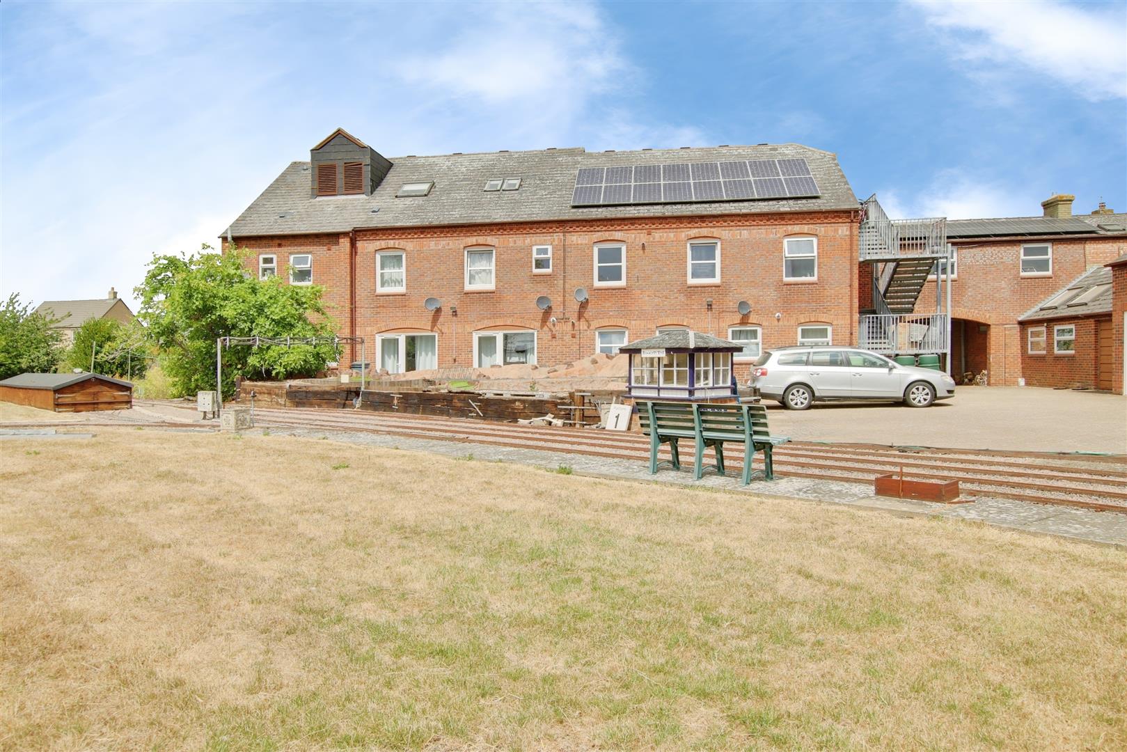 Flat Burgess Close in Cambridge
