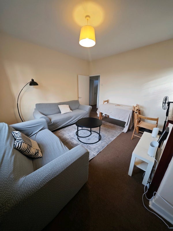 Room Poynders Gardens in Greater London