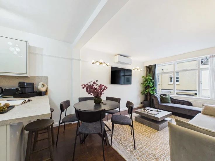 Flat Harley Street in City of Westminster