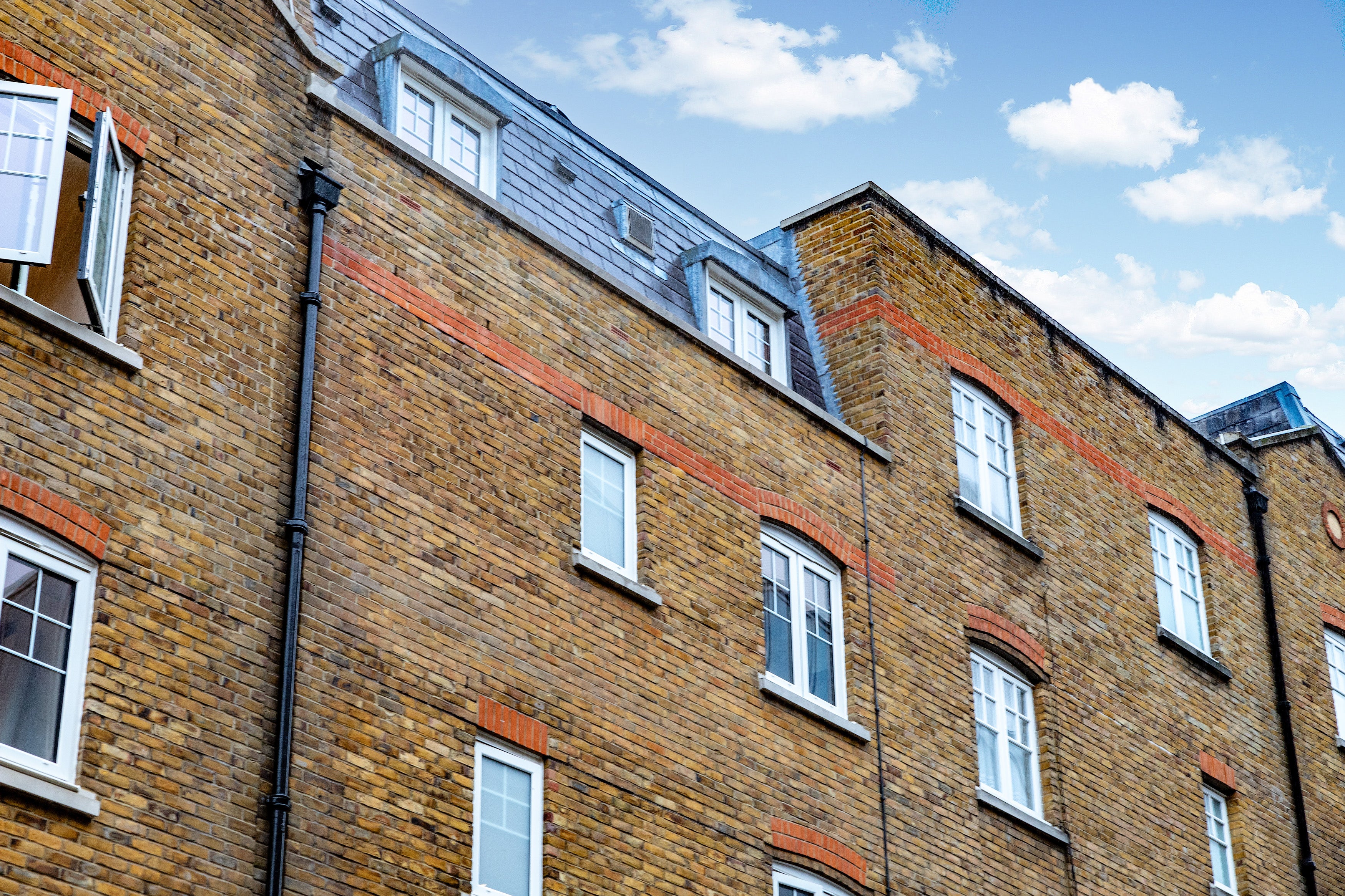 Flat Drury Lane in Greater London