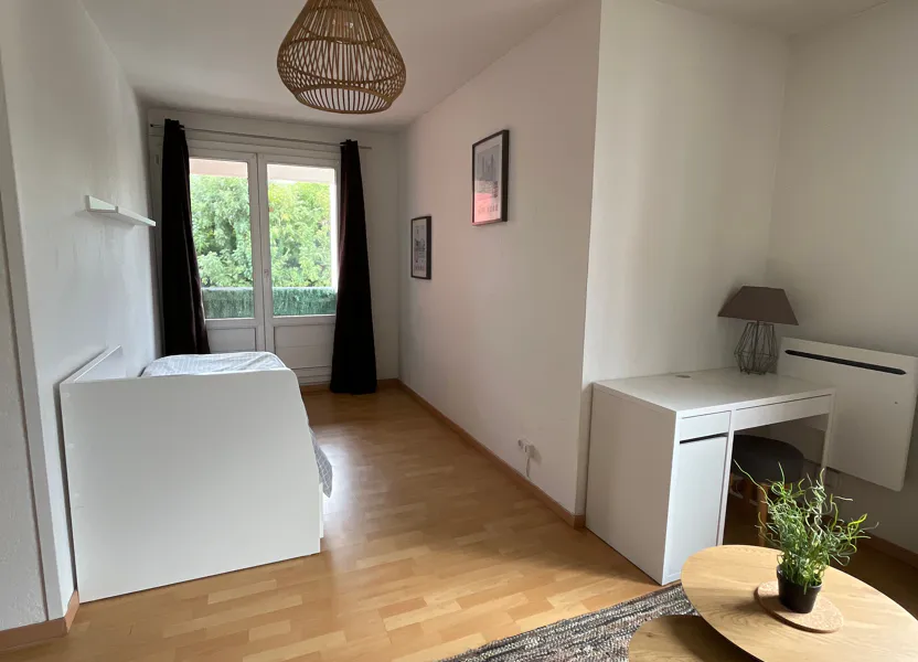 Appartement Avenue des Écureuils à Lons