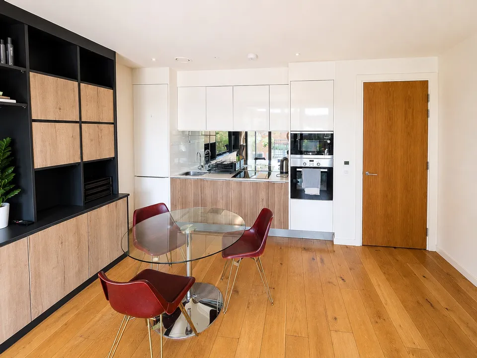 Flat Camberwell Passage in Greater London