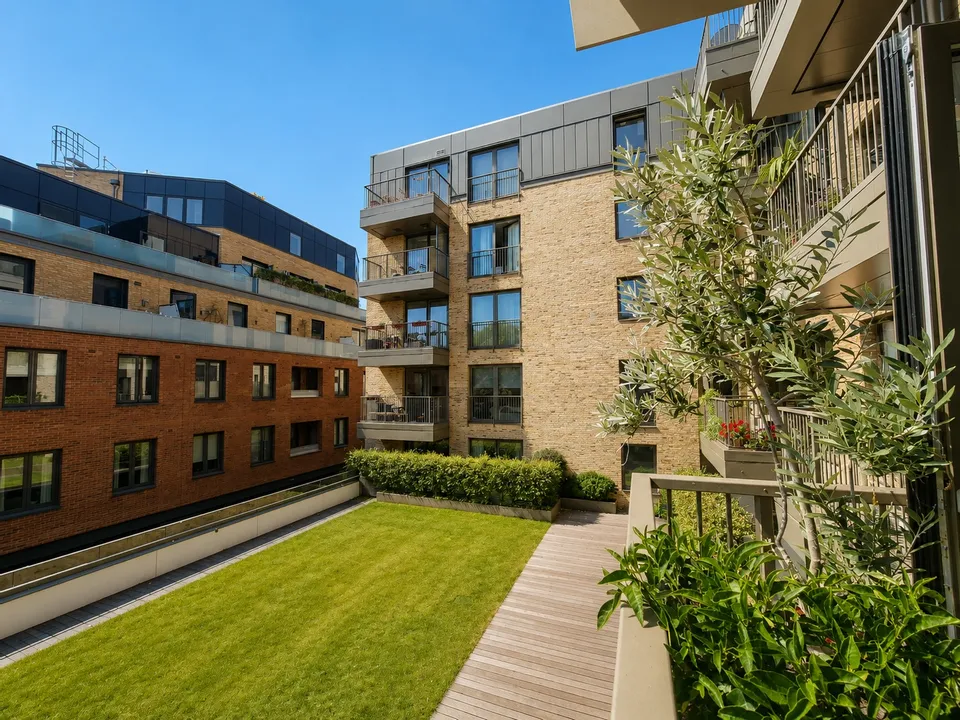Flat Camberwell Passage in Greater London