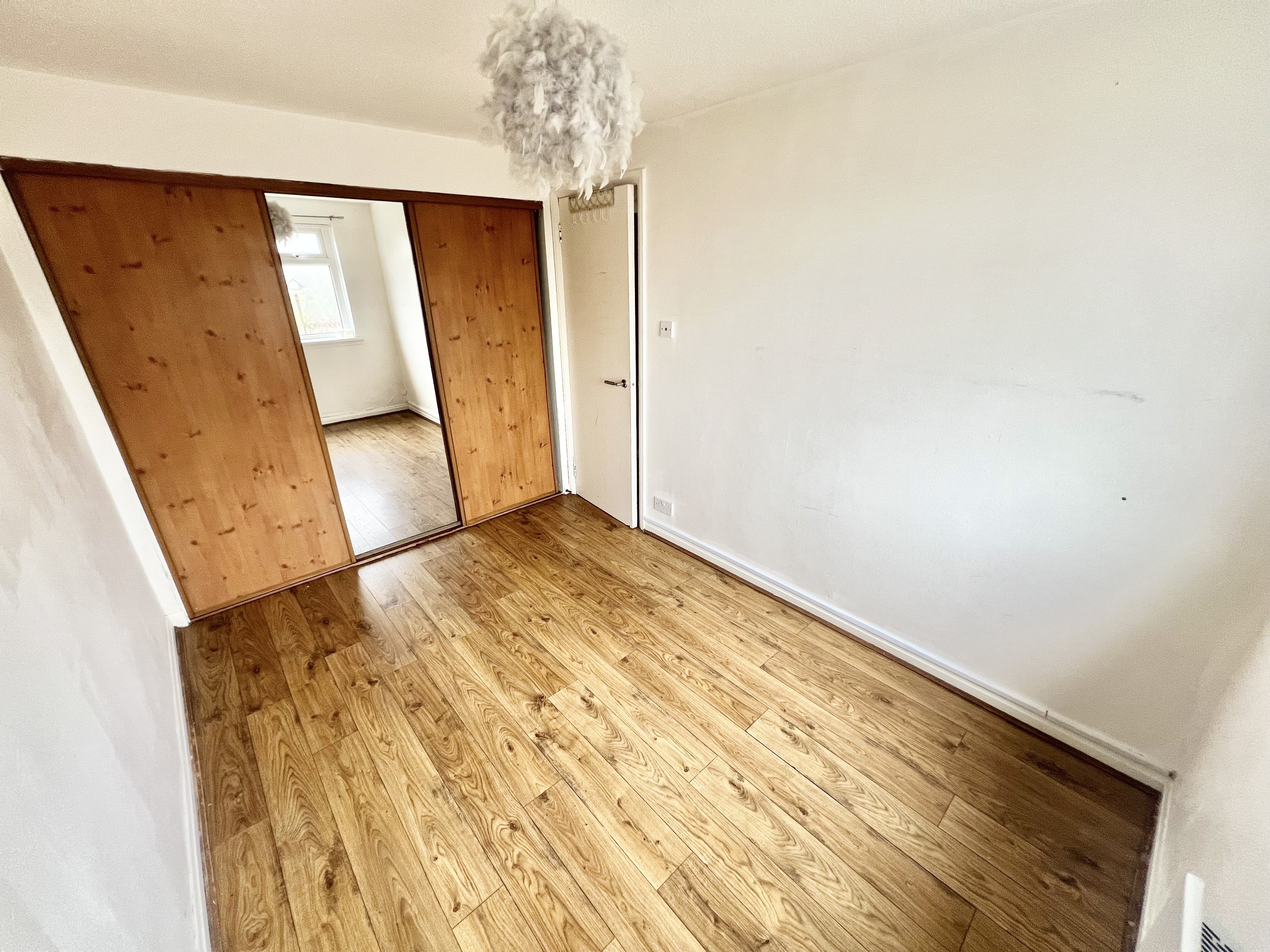 Flat Manse View in Newarthill