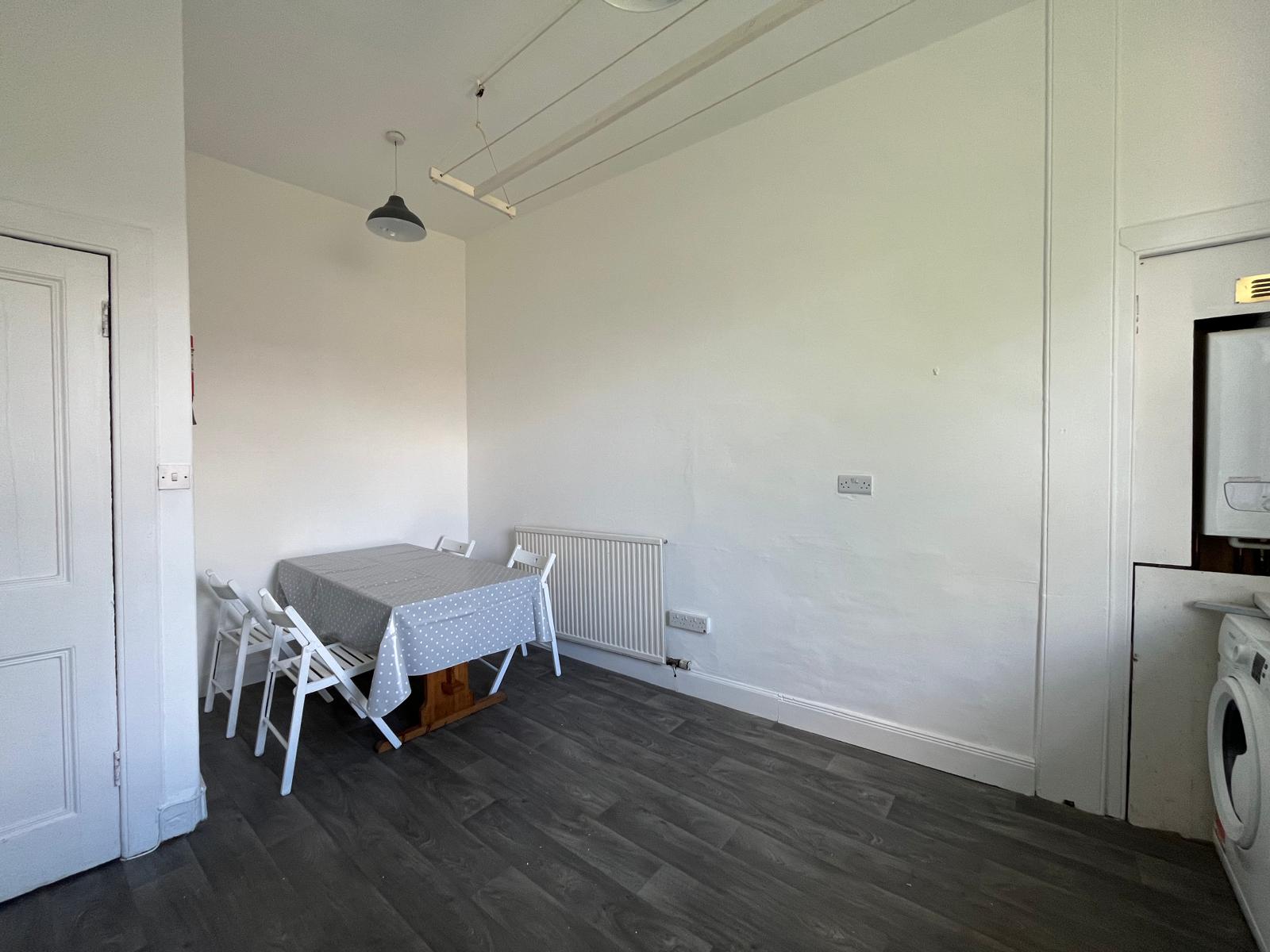 Flat Morningside Drive in City of Edinburgh