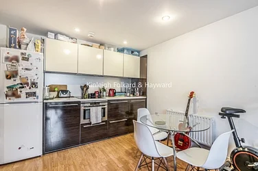 Flat Park Place in Greater London
