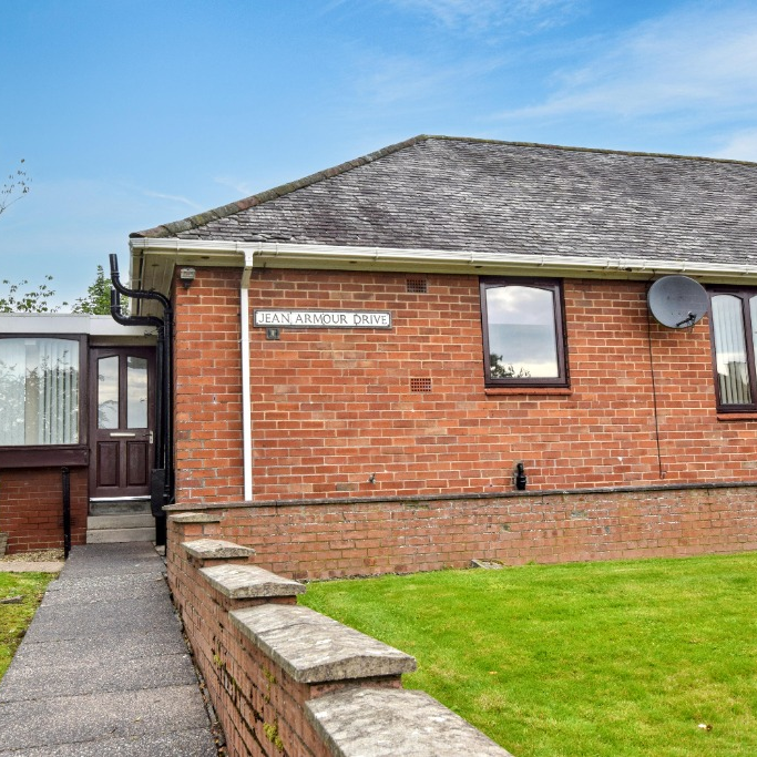 House Jean Armour Drive in Mauchline