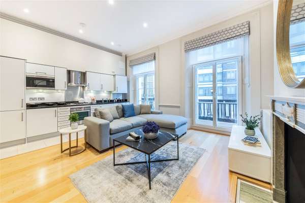 Flat Motcomb Street in City of Westminster