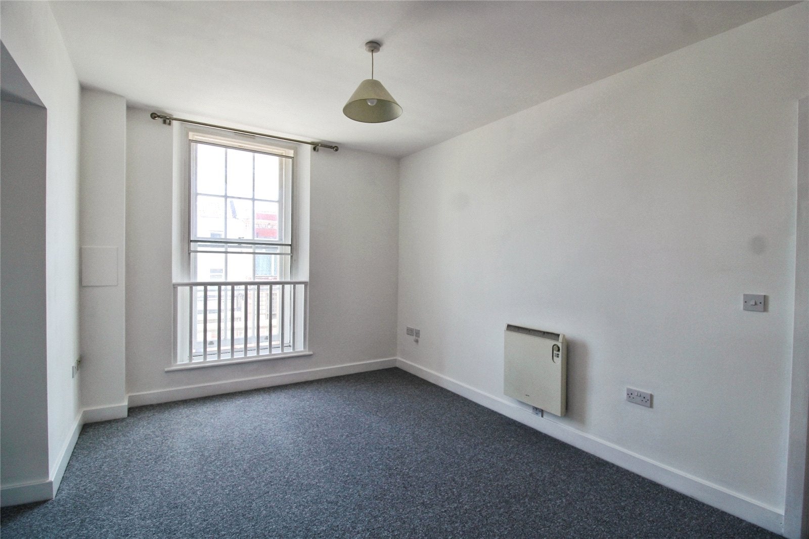 Flat East Street in Bristol