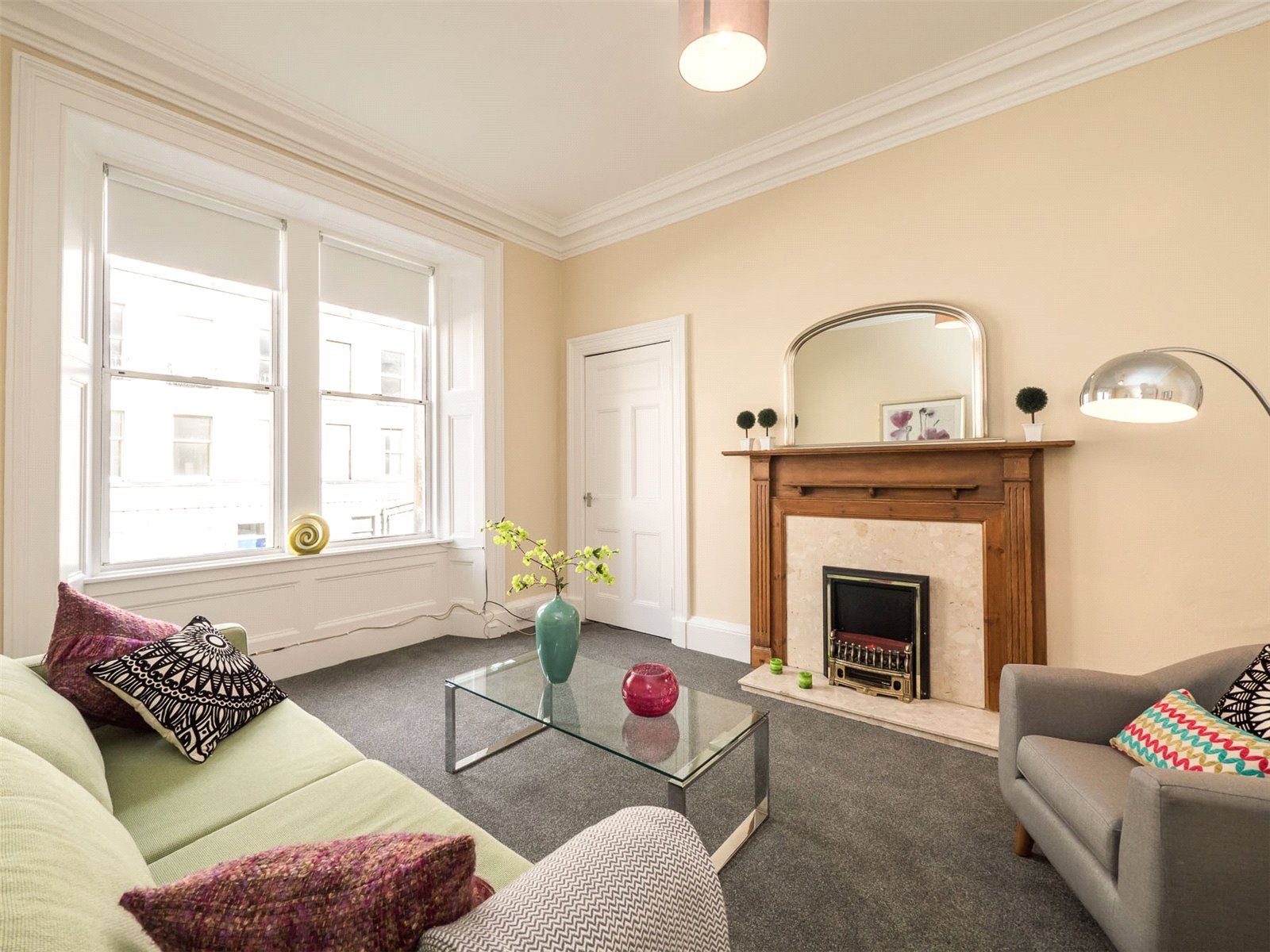 Flat Montague Street in City of Edinburgh
