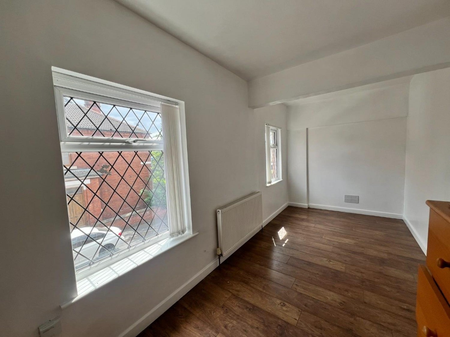 Flat Pontefract Road in Wakefield