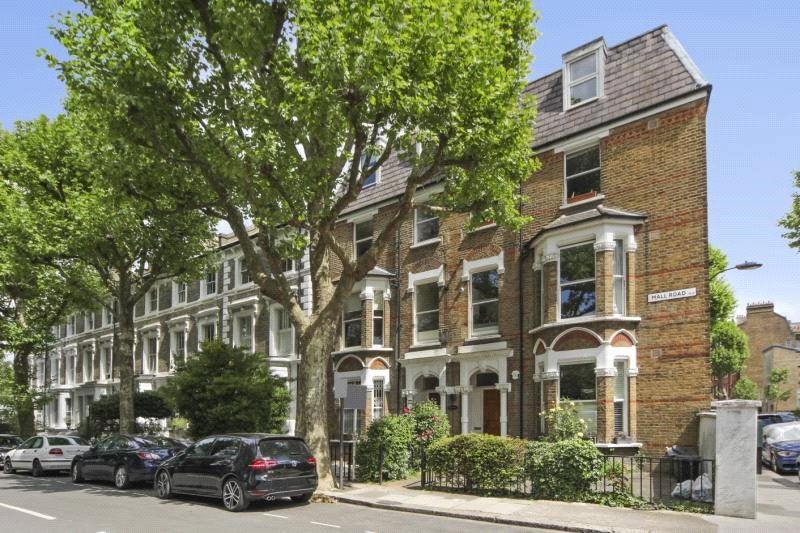 Flat Rutland Grove in Greater London