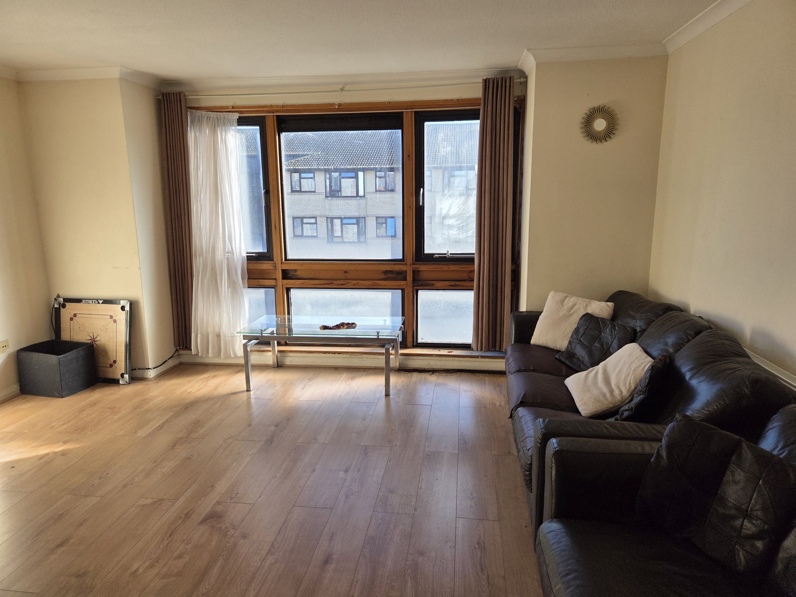 Flat Northolt Road in Greater London