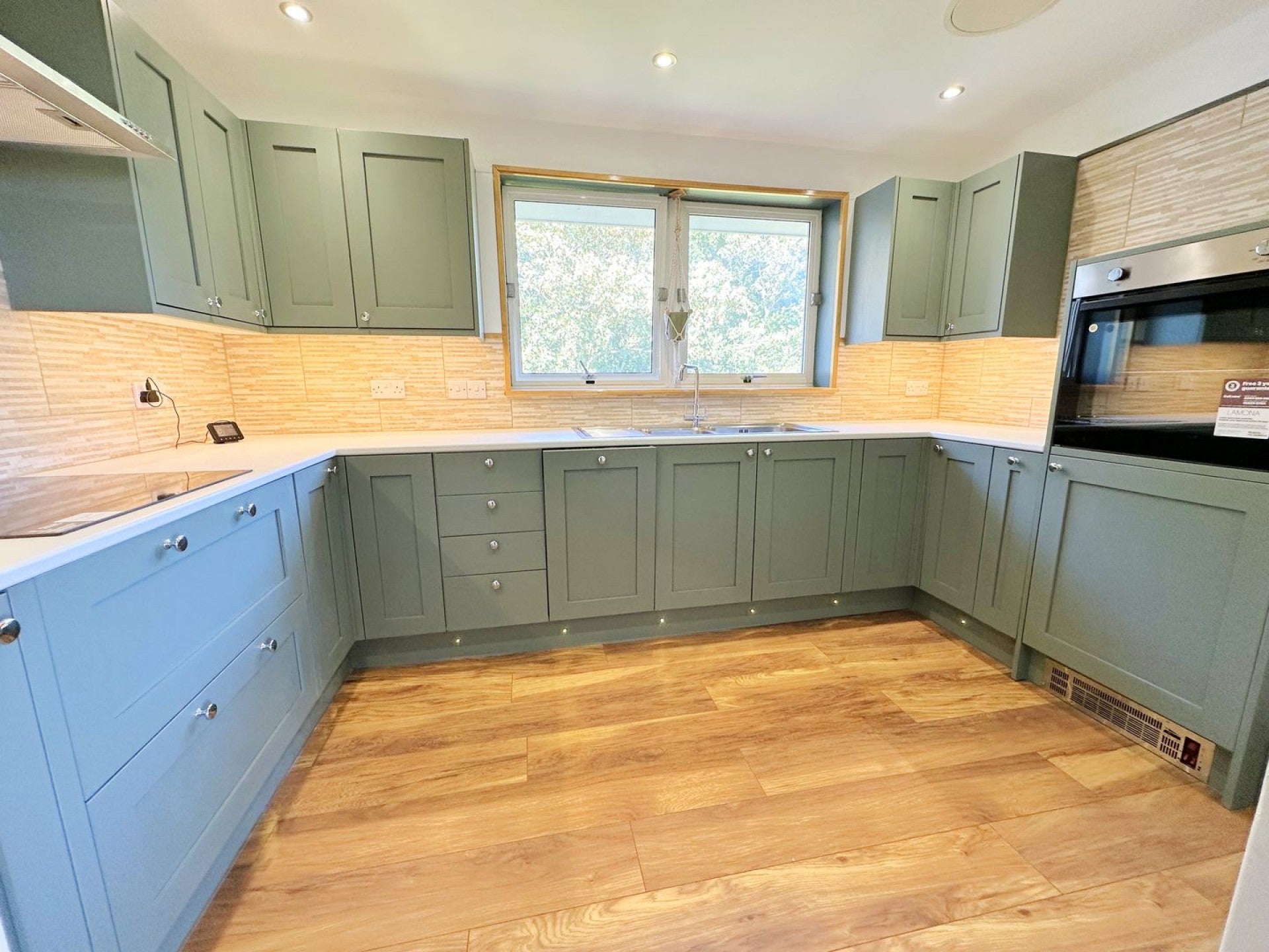 Flat Buckhurst Road in Rother