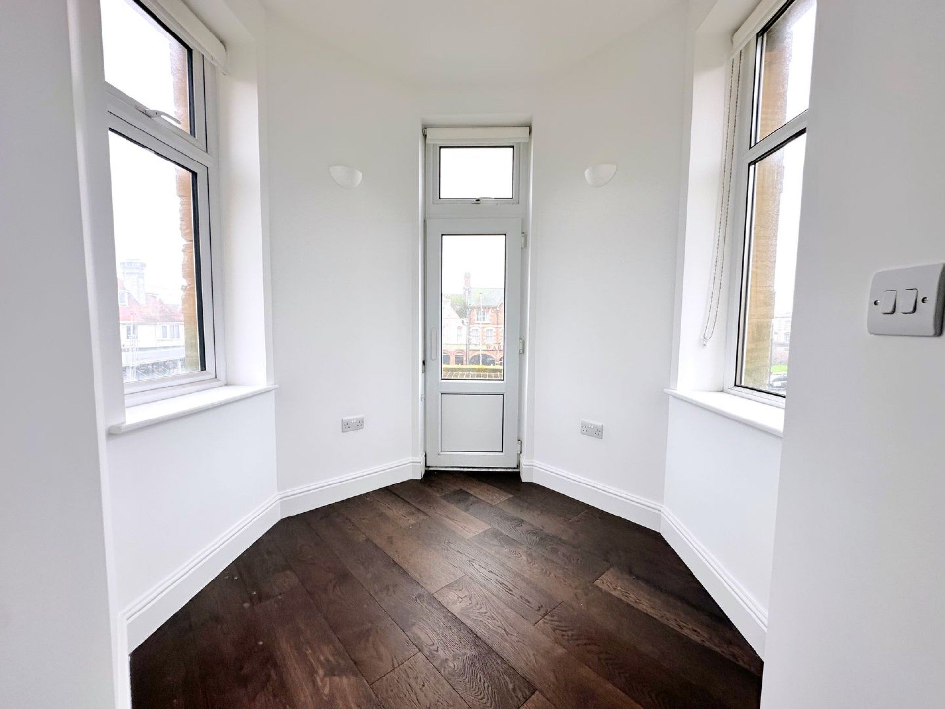Flat Buckhurst Road in Rother