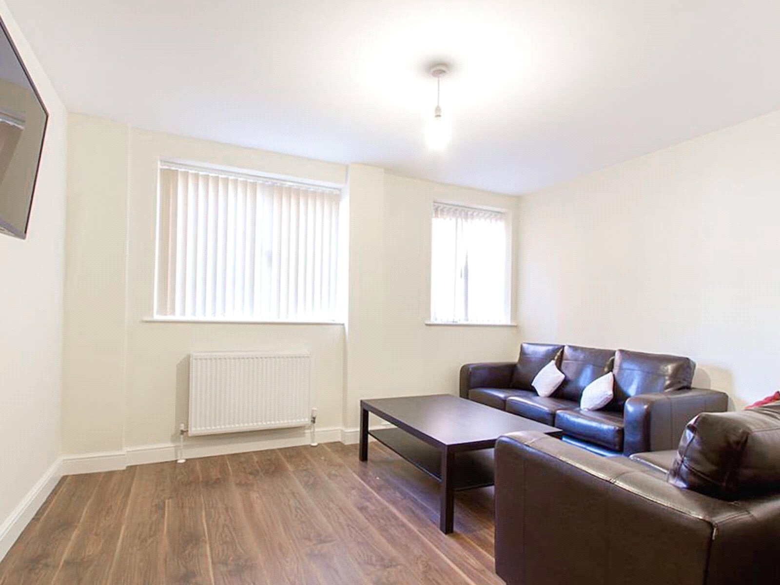 Room Back Blenheim Terrace in Leeds