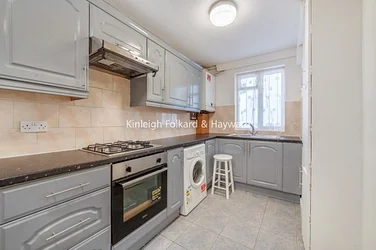 Flat Granville Road in Greater London