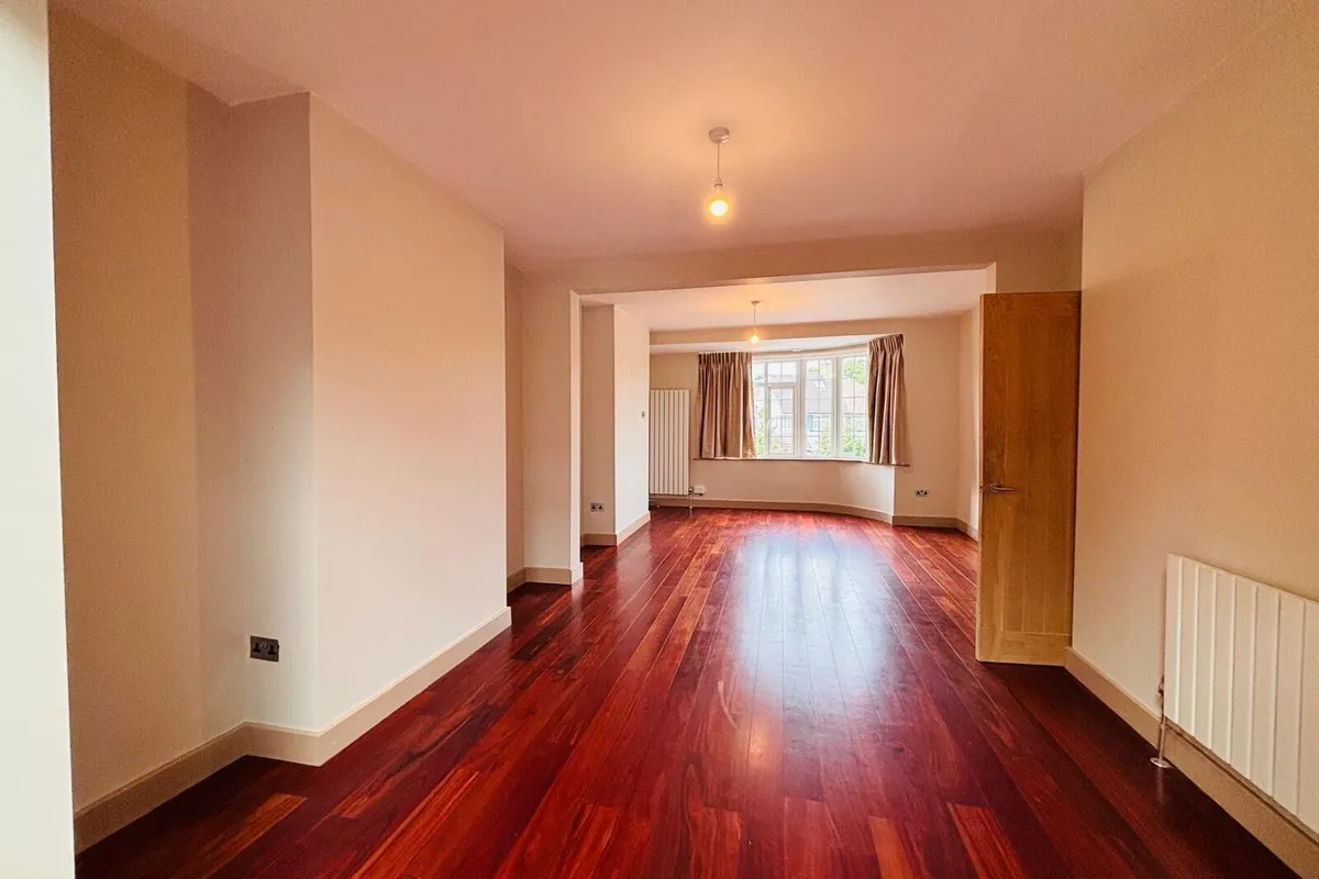 House Hampden Way in Greater London