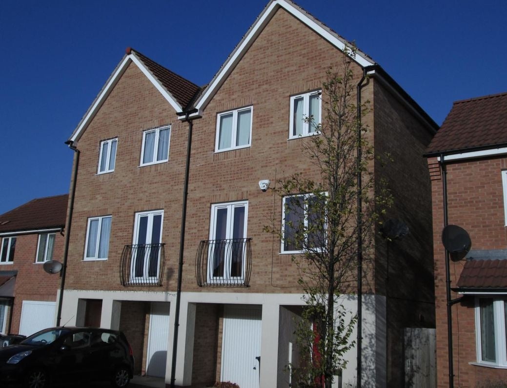 House Austwick Close in Leicester