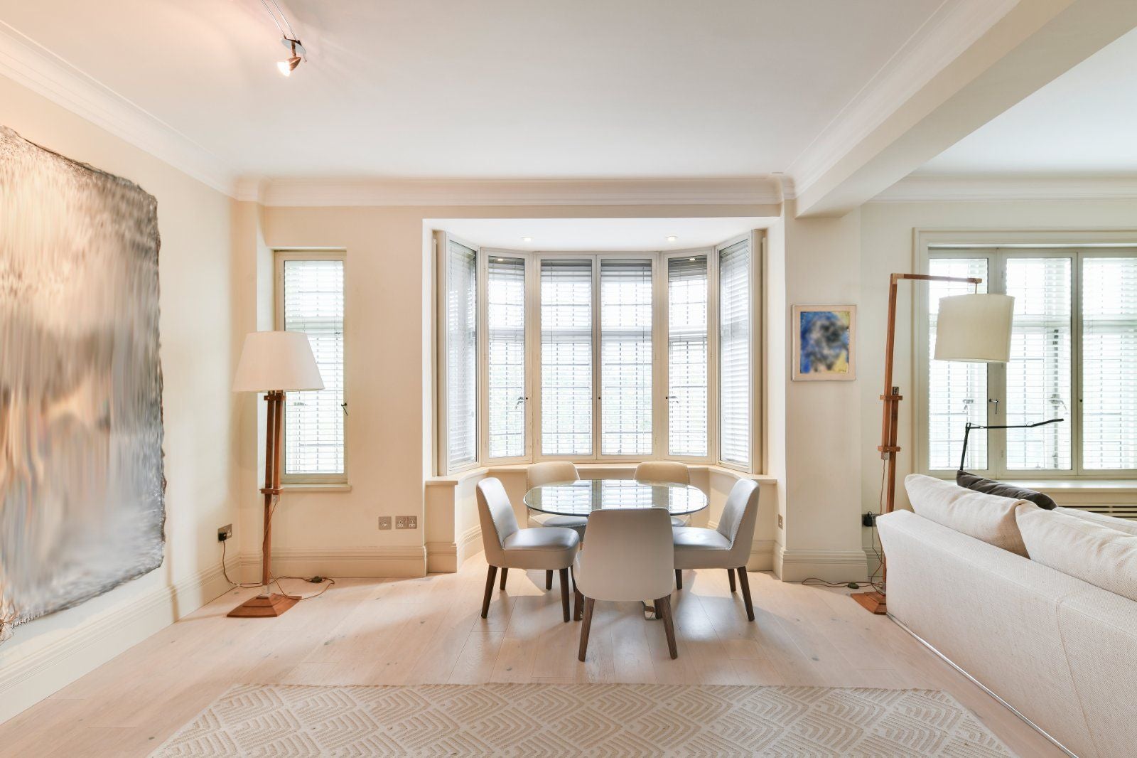 Flat Sloane Street in Greater London