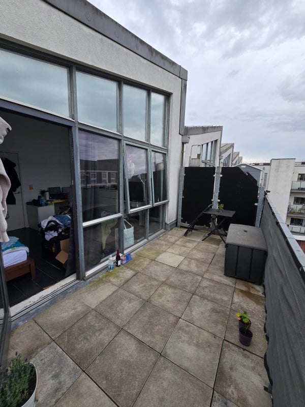 Room Beale Place in Greater London