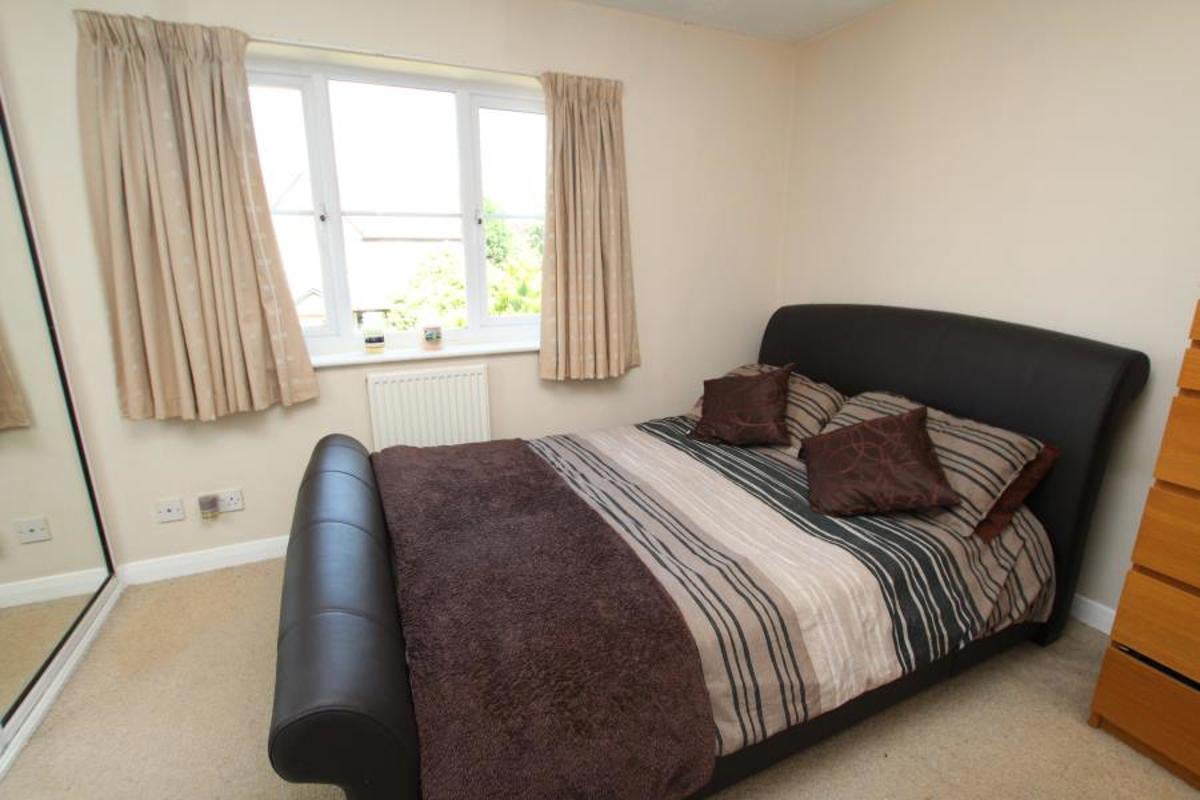 House Wheatfield Drive in Bradley Stoke