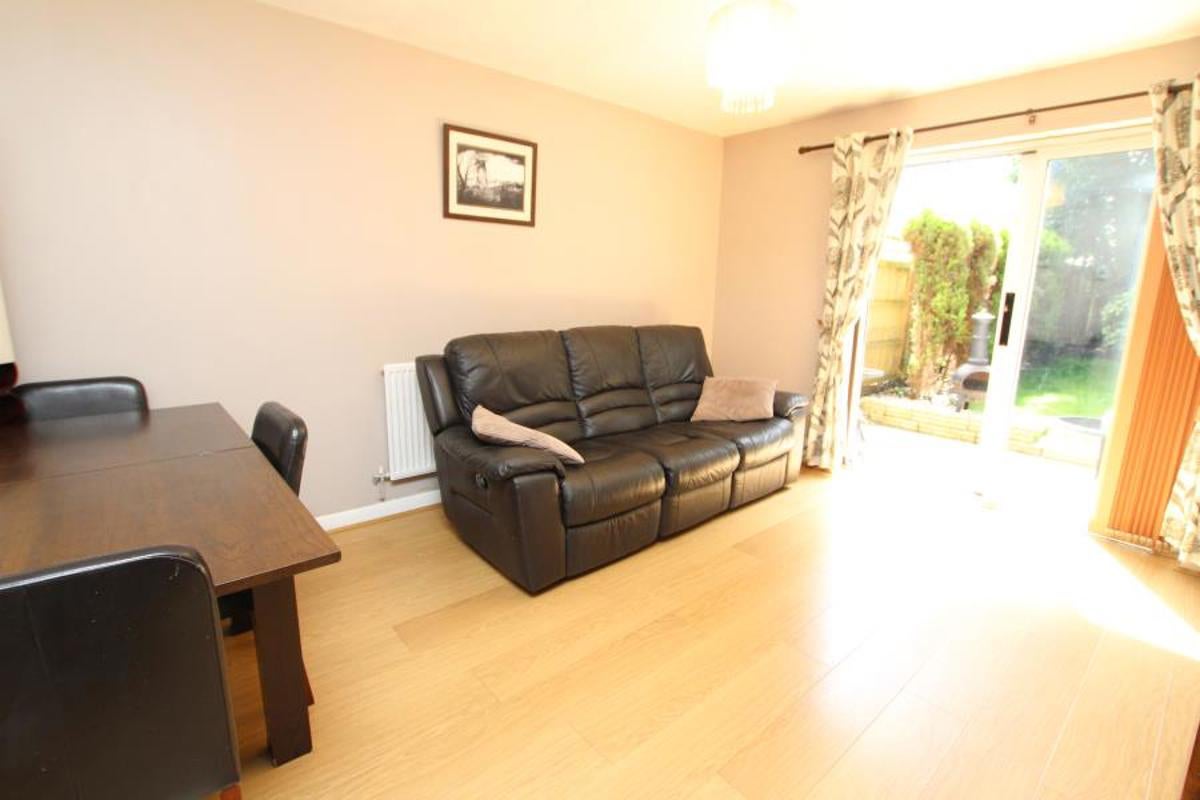 House Wheatfield Drive in Bradley Stoke